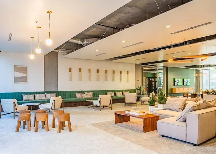Detailed 2bd - Dt- Gym, Pool, Parking Sleep8 Apartment