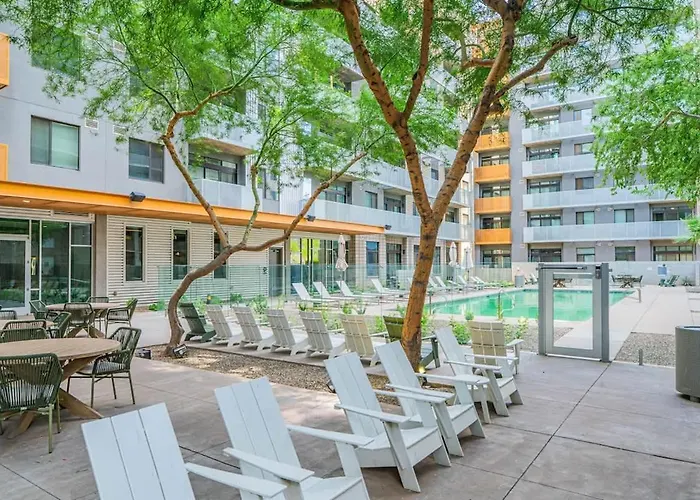Apartment Detailed 2bd - Dt- Gym, Pool, Parking Sleep8 Phoenix